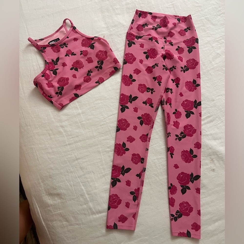 Beach Riot Roses bottoms - Picture 2 of 10
